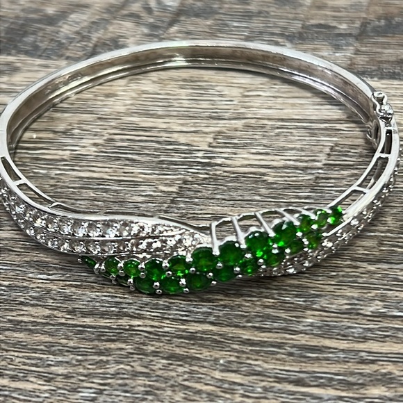 Two-Tone Chrome Diopside & CZ Ring in 10kt Gold | Burton 4.12 ctw Round Russian Chrome Diopside with 4.42 ctw Zirconia Hinged Bangle